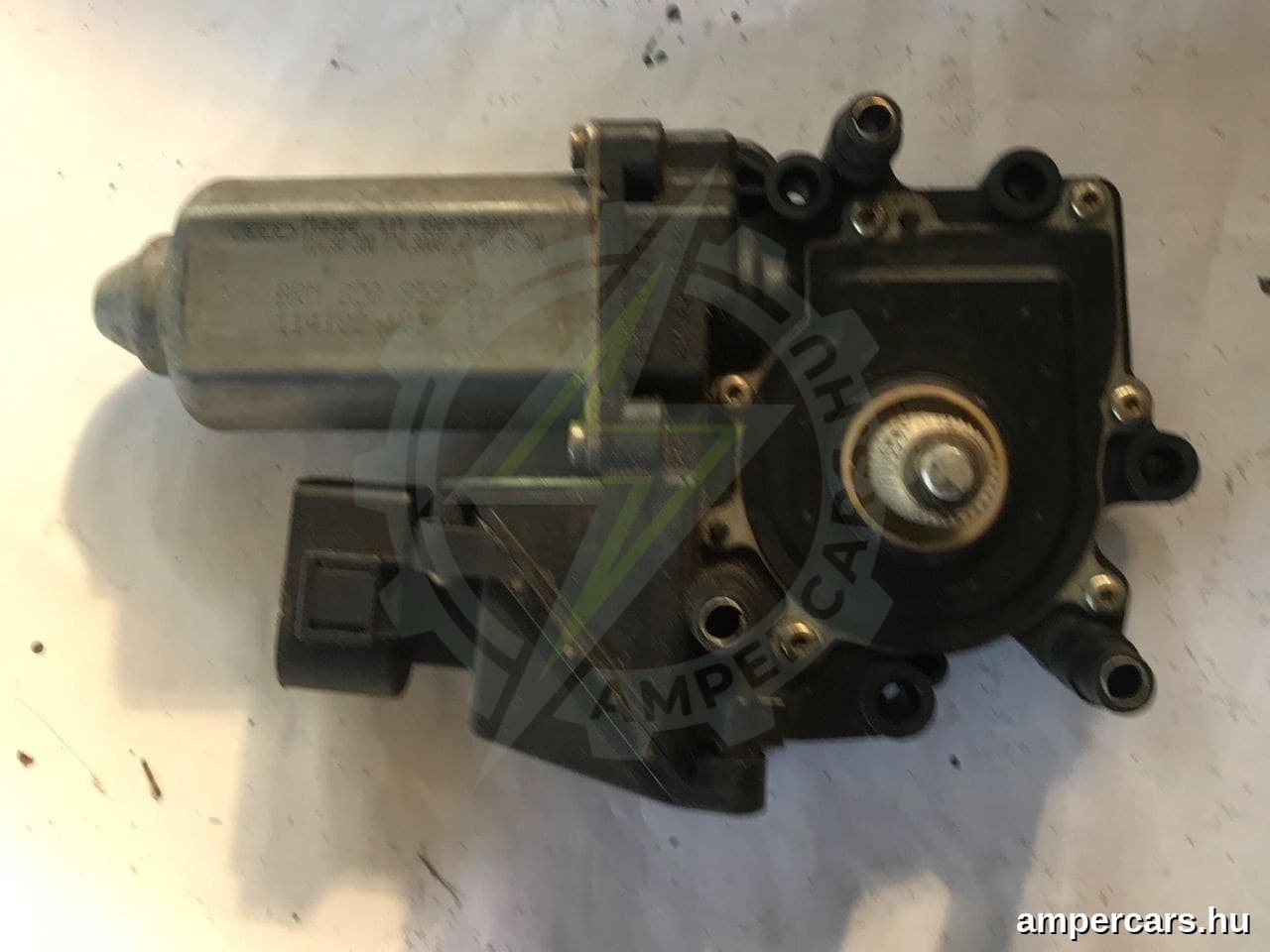 AUDI A4 (8E2, B6) - Ablakemelő Motor