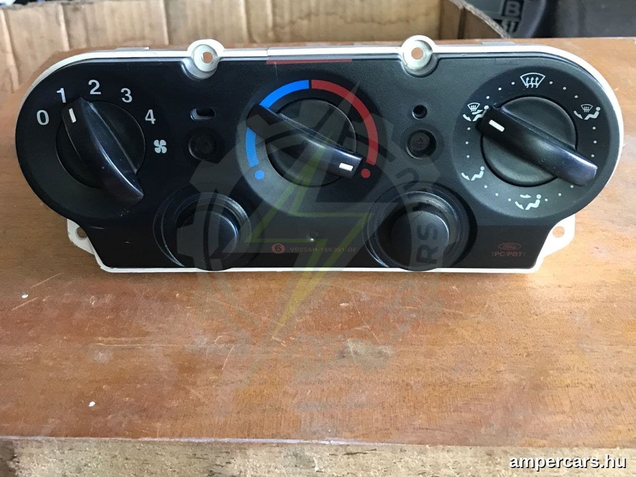 FORD FIESTA V (JH_, JD_) - Fűtéskapcsoló (Nem klímás)