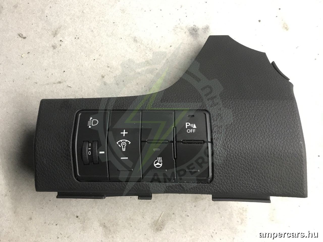 HYUNDAI i30 (GD) - Tolatóradar Kapcsoló