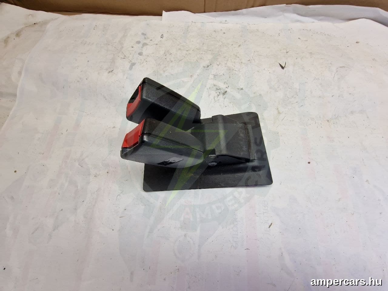MINI MINI (R50, R53) - Hátsó középső Biztonsági Öv Csat