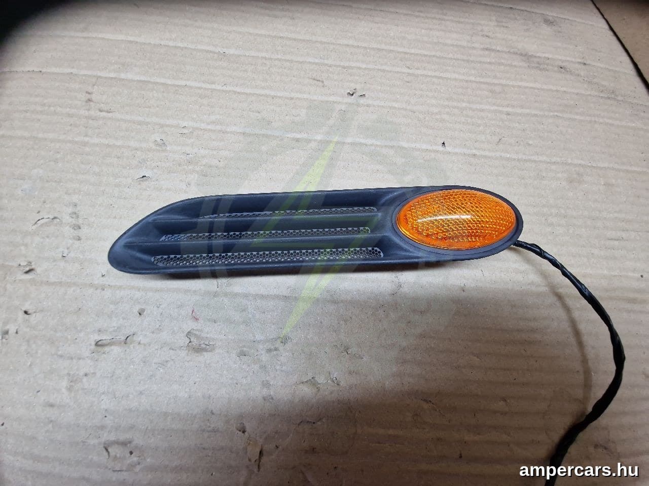 MINI MINI (R50, R53) - Sárvédő Irányjelző