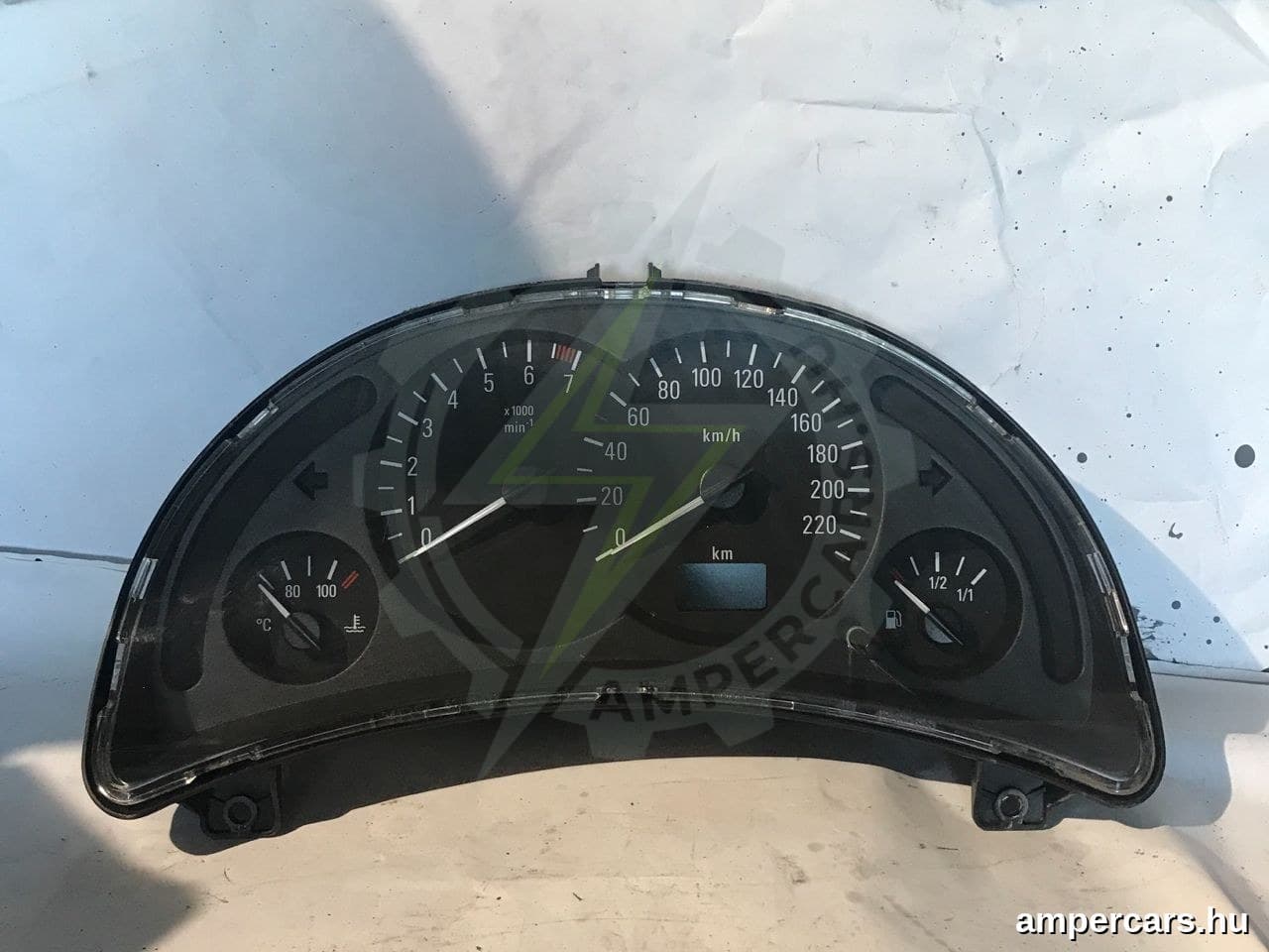 OPEL CORSA C (F08, F68) - Kilométeróra