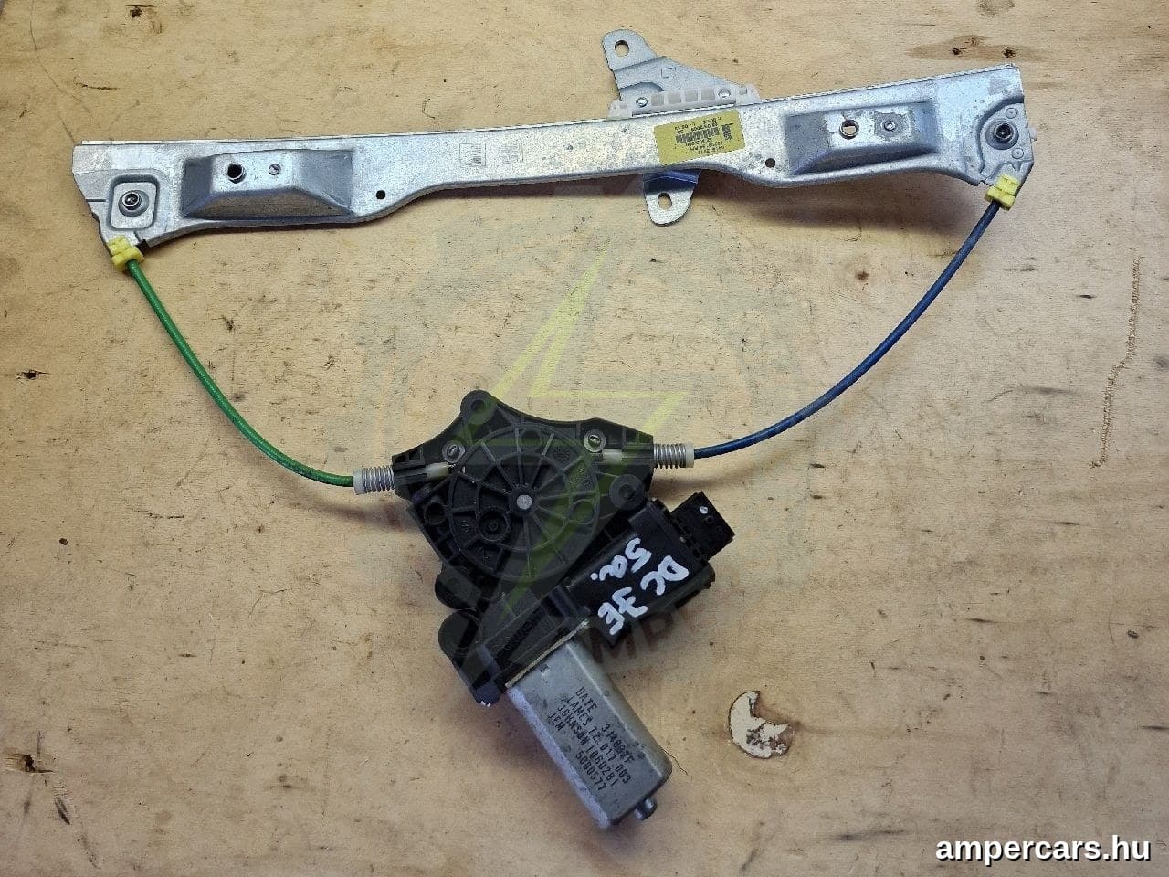 OPEL CORSA D - Ablakemelő Motor