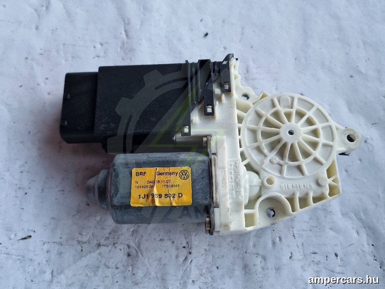 VW GOLF IV (1J1) - Ablakemelő Motor