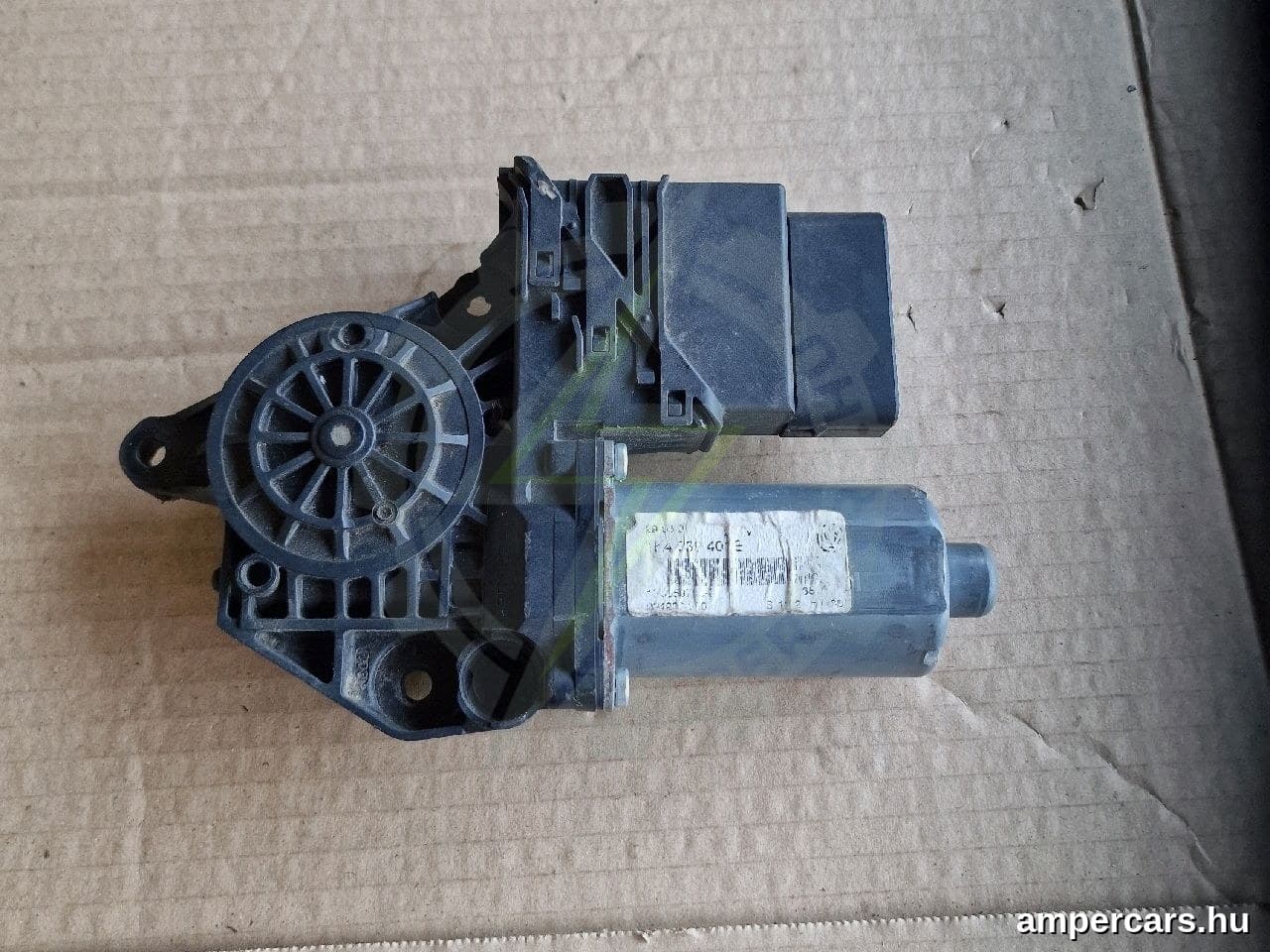 VW GOLF V (1K1) - Ablakemelő Motor