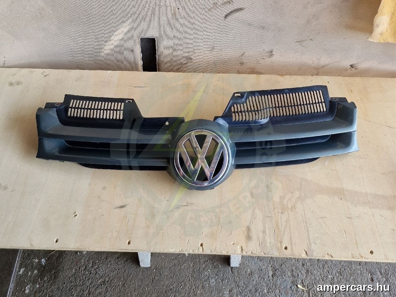 VW GOLF V (1K1) - Hűtőrács