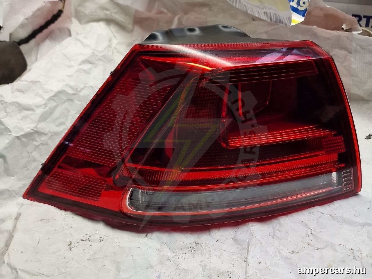 VW GOLF VII (5G1) - Hátsó Lámpa