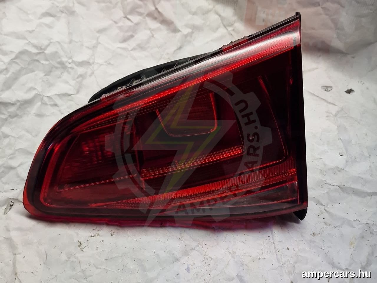 VW GOLF VII (5G1) - Hátsó Lámpa
