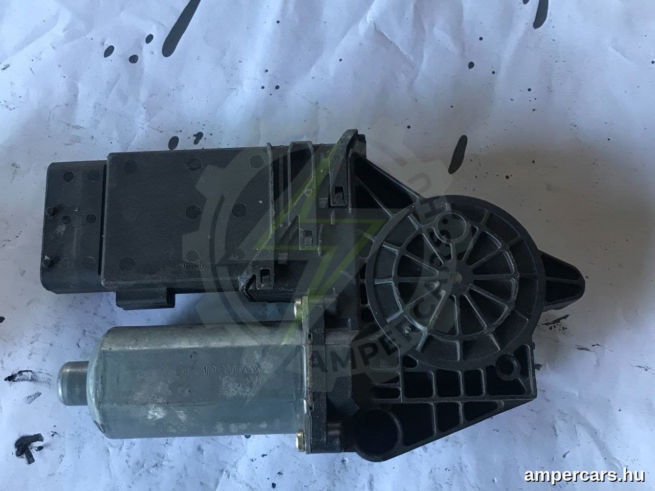 VW PASSAT Variant (3B6) - Ablakemelő Motor
