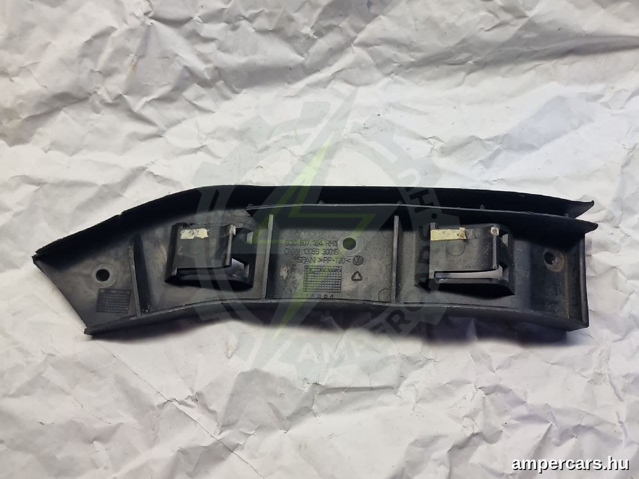 VW POLO lépcsőshátú (9A4) - Oldal Lökhárító Tartó (Műanyag)